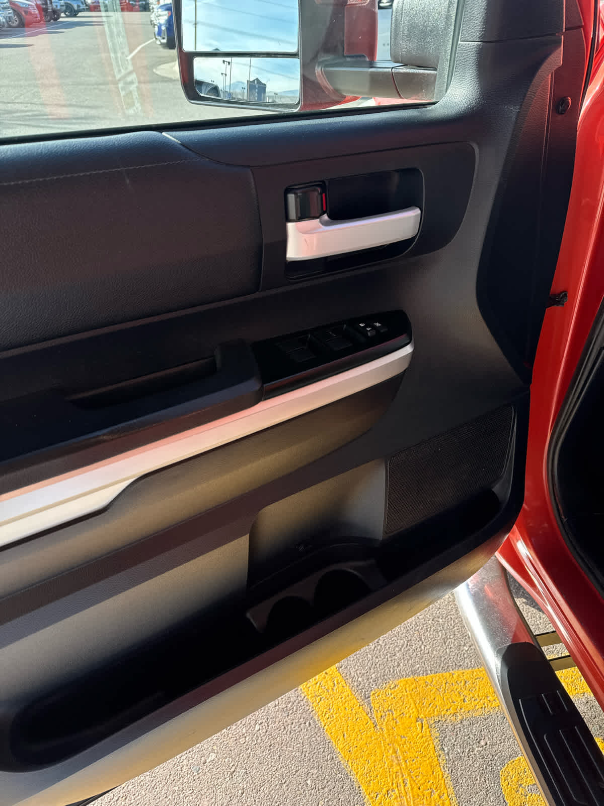 2016 Toyota Tundra 4WD Truck SR5