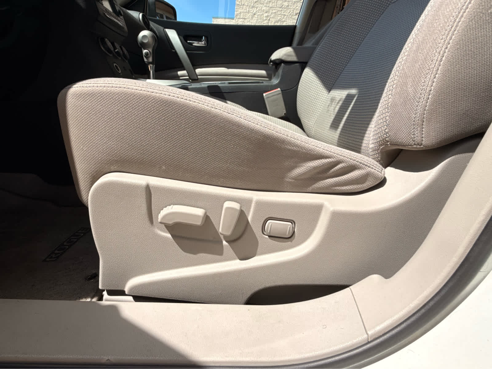 2012 Nissan Rogue SV