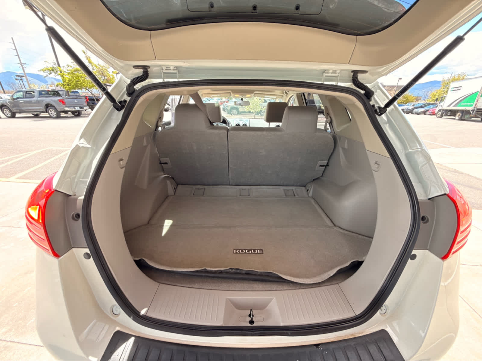 2012 Nissan Rogue SV