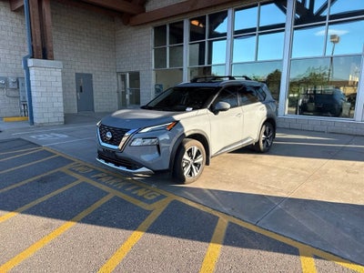2022 Nissan Rogue Platinum Intelligent AWD
