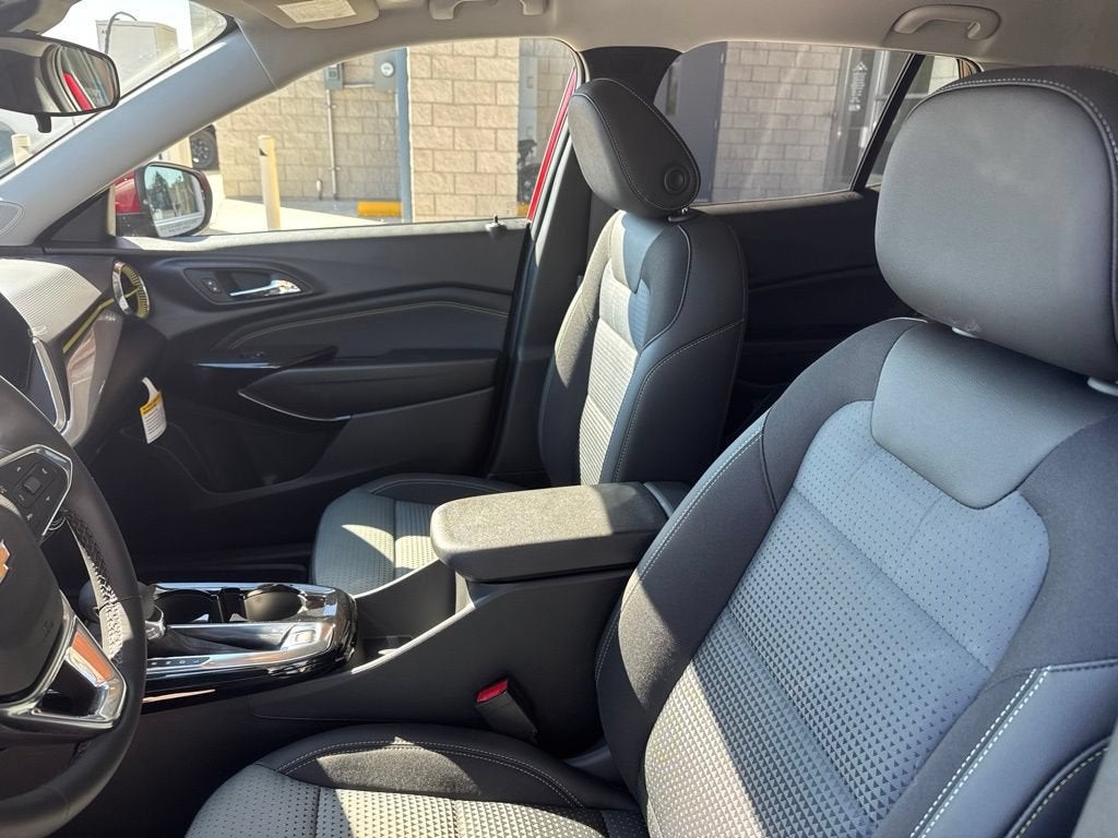 2026 Chevrolet Trax LT - Photo 11