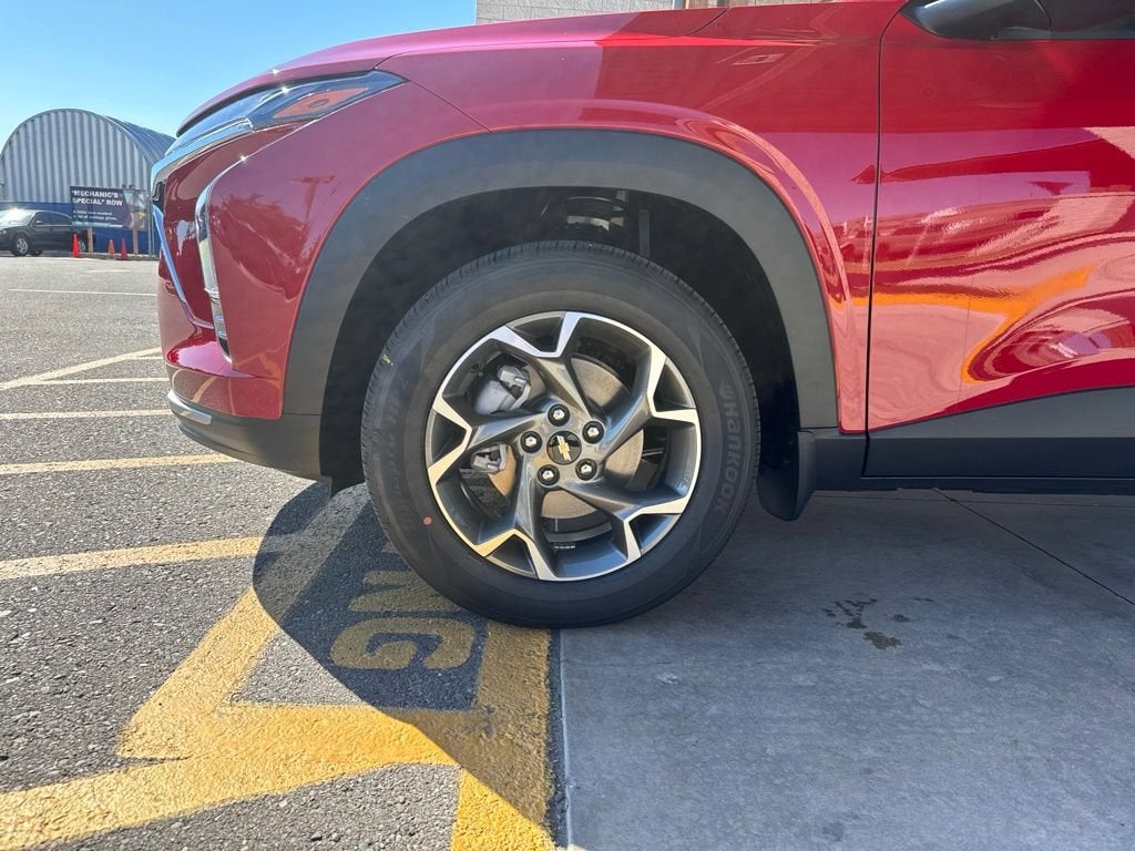 2026 Chevrolet Trax LT - Photo 7