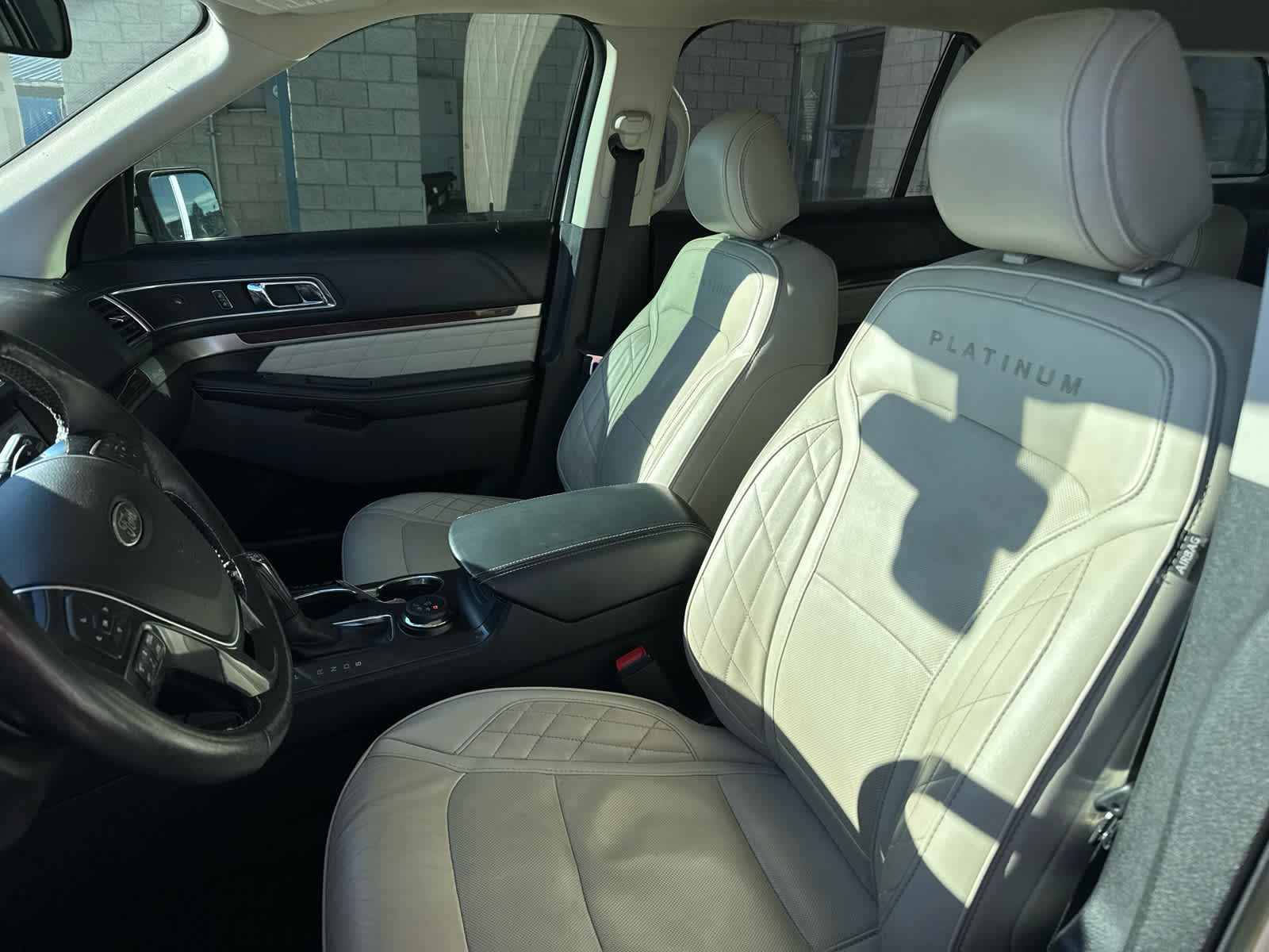 2017 Ford Explorer Platinum
