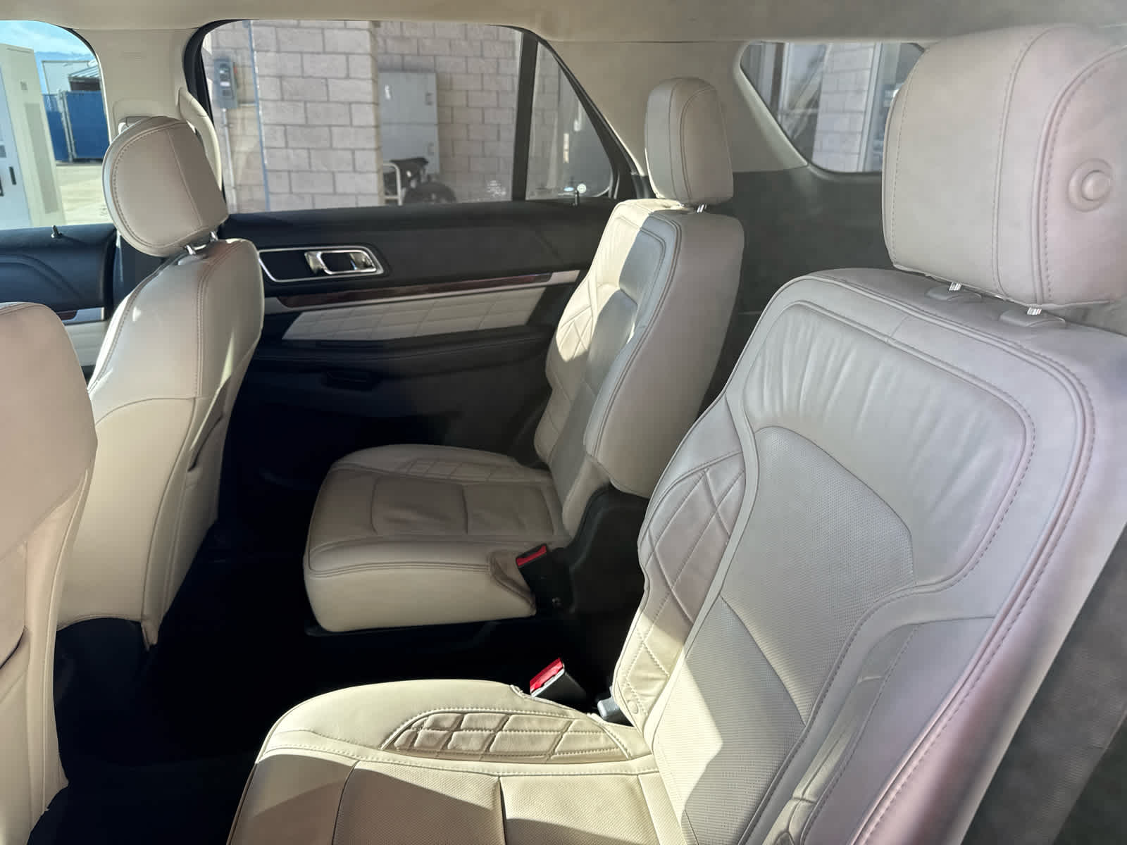 2017 Ford Explorer Platinum