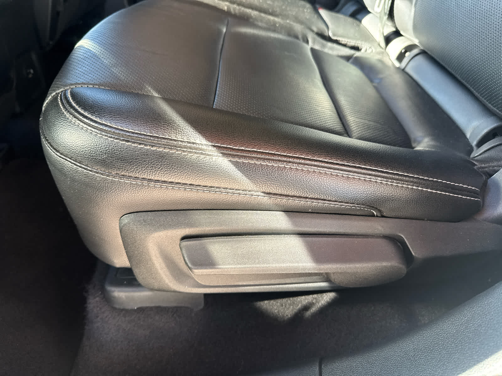 2020 Ford Escape Titanium Hybrid