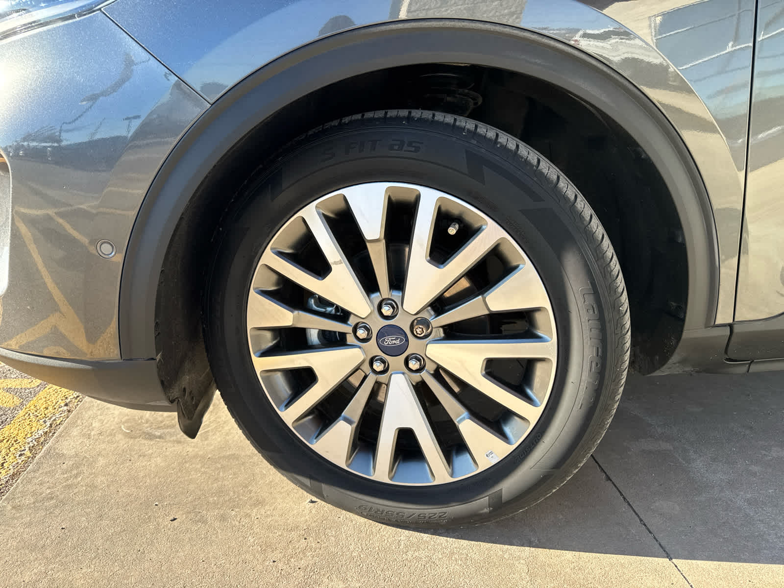 2020 Ford Escape Titanium Hybrid