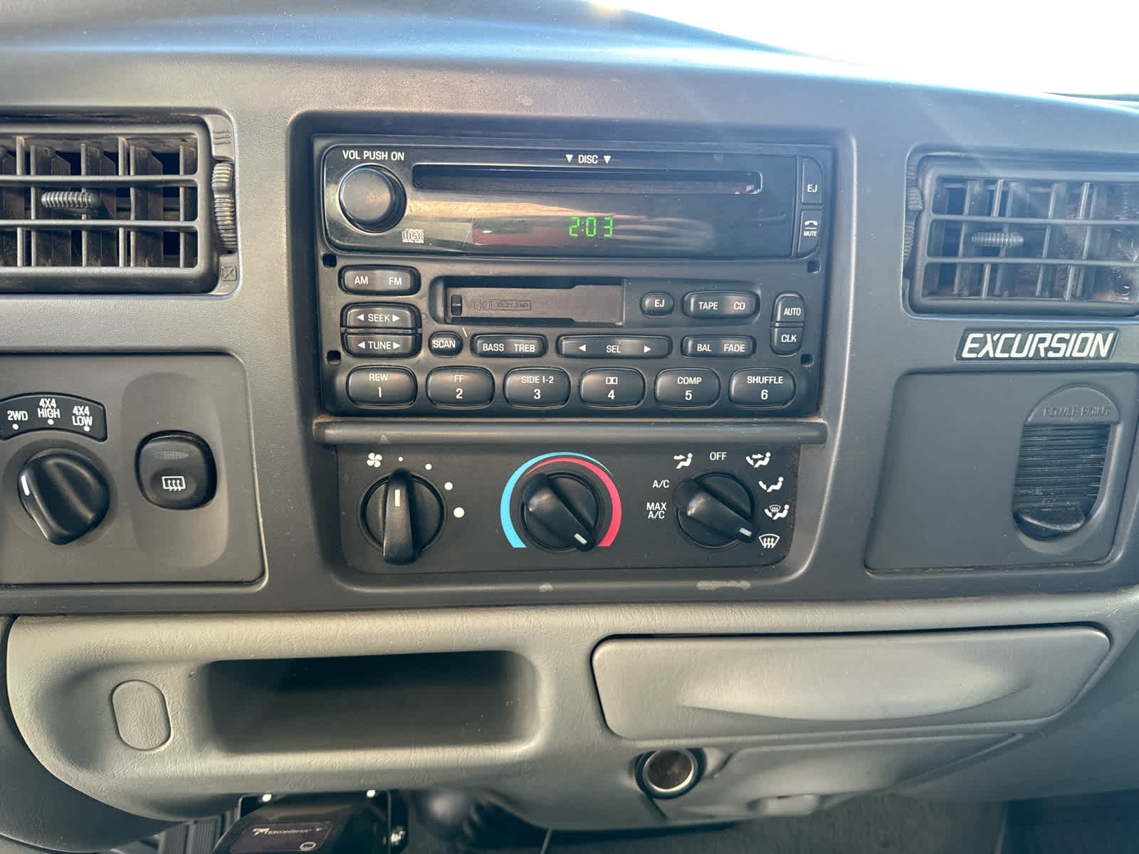 2002 Ford Excursion XLT