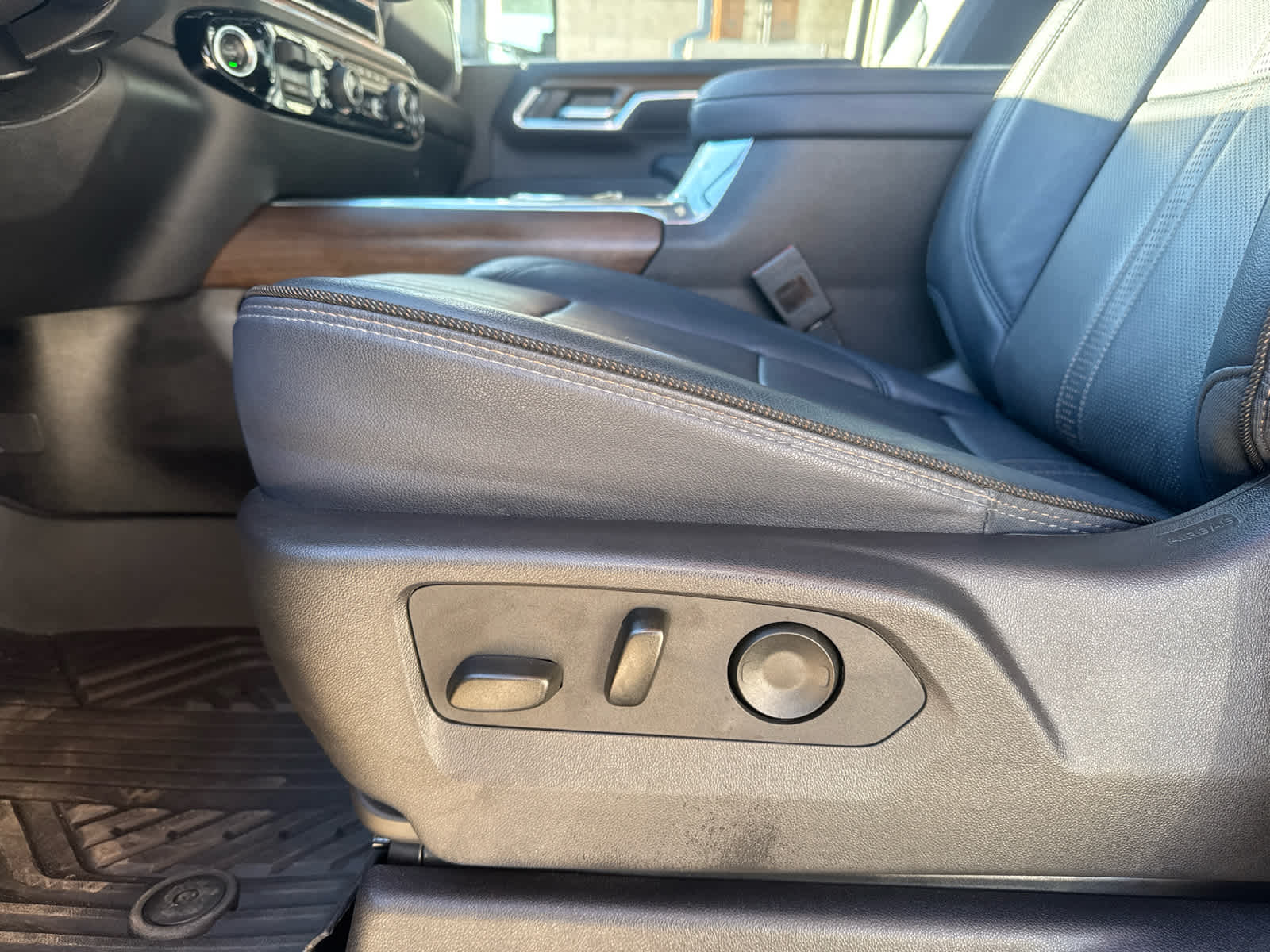 2025 Chevrolet Silverado 3500HD High Country