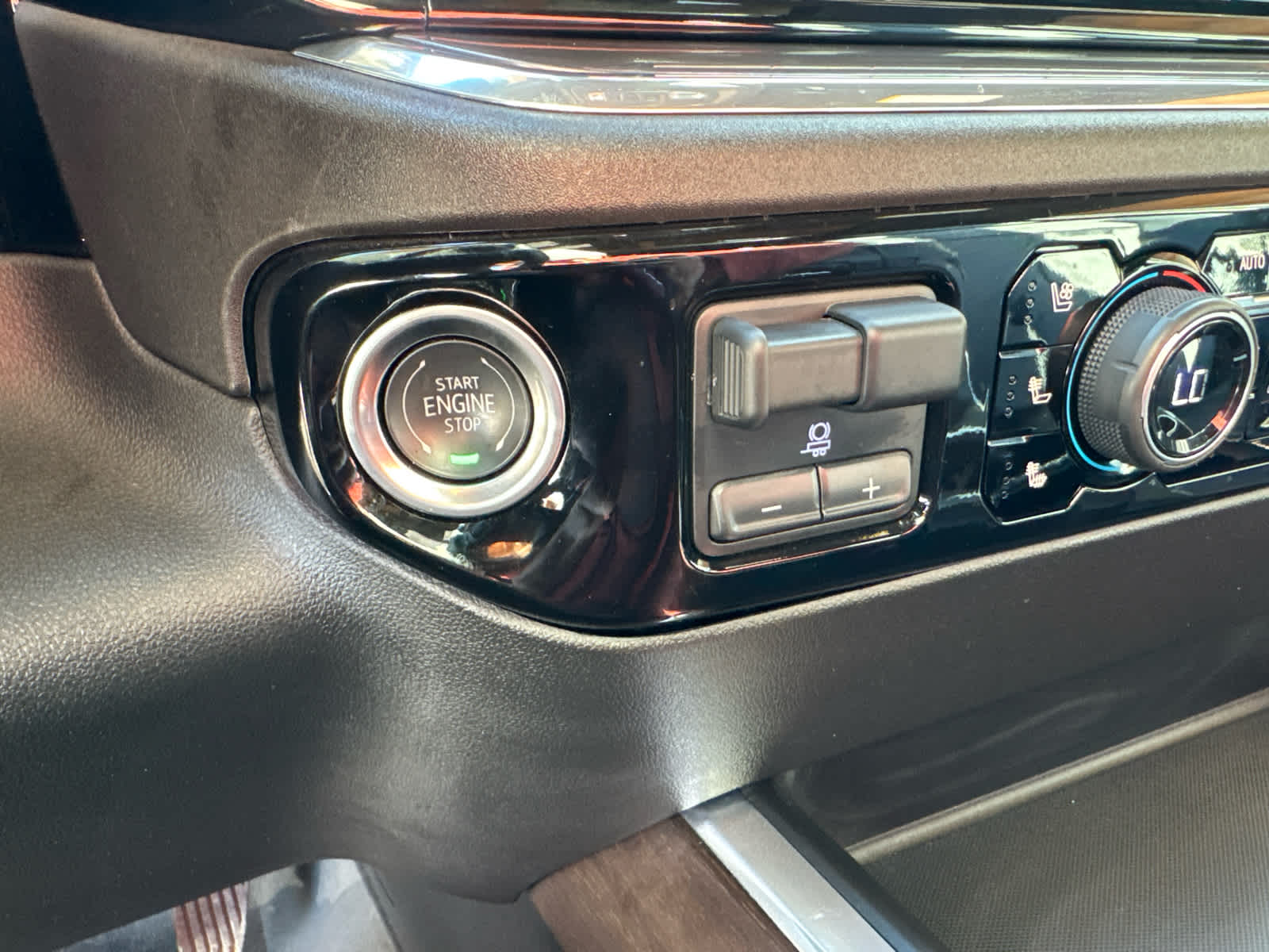 2025 Chevrolet Silverado 3500HD High Country