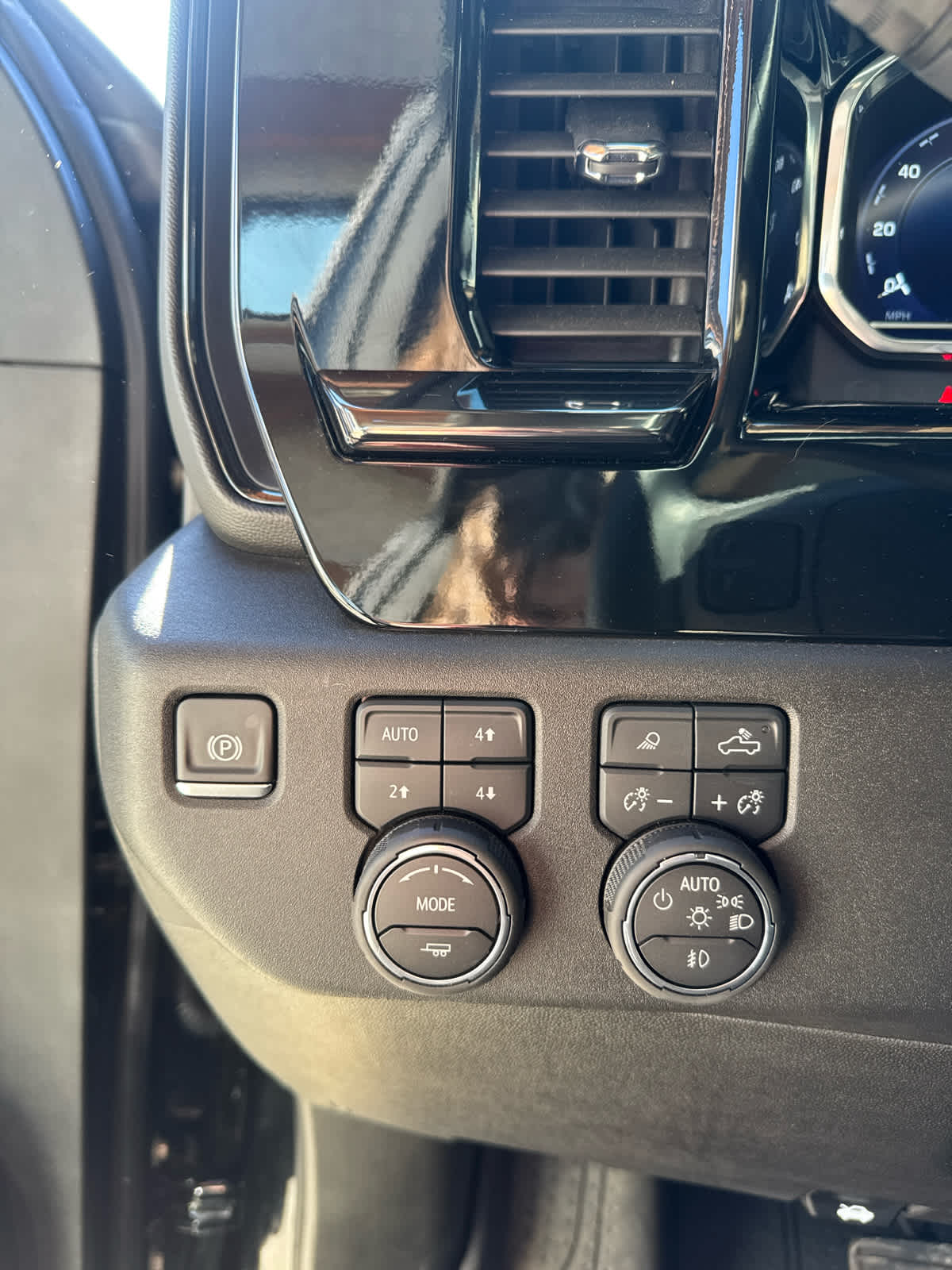 2025 Chevrolet Silverado 2500HD ZR2