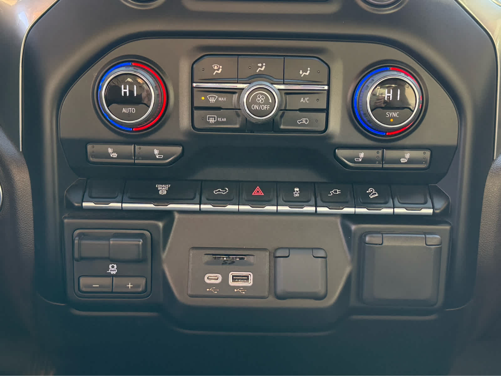 2023 Chevrolet Silverado 3500HD LTZ