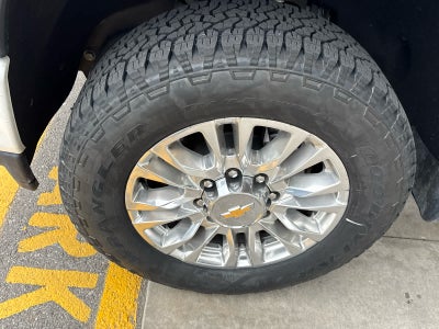 2023 Chevrolet Silverado 3500HD High Country