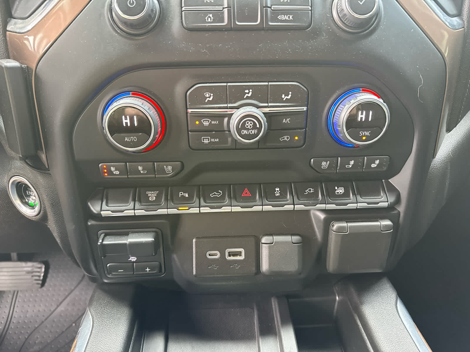 2022 Chevrolet Silverado 3500HD High Country