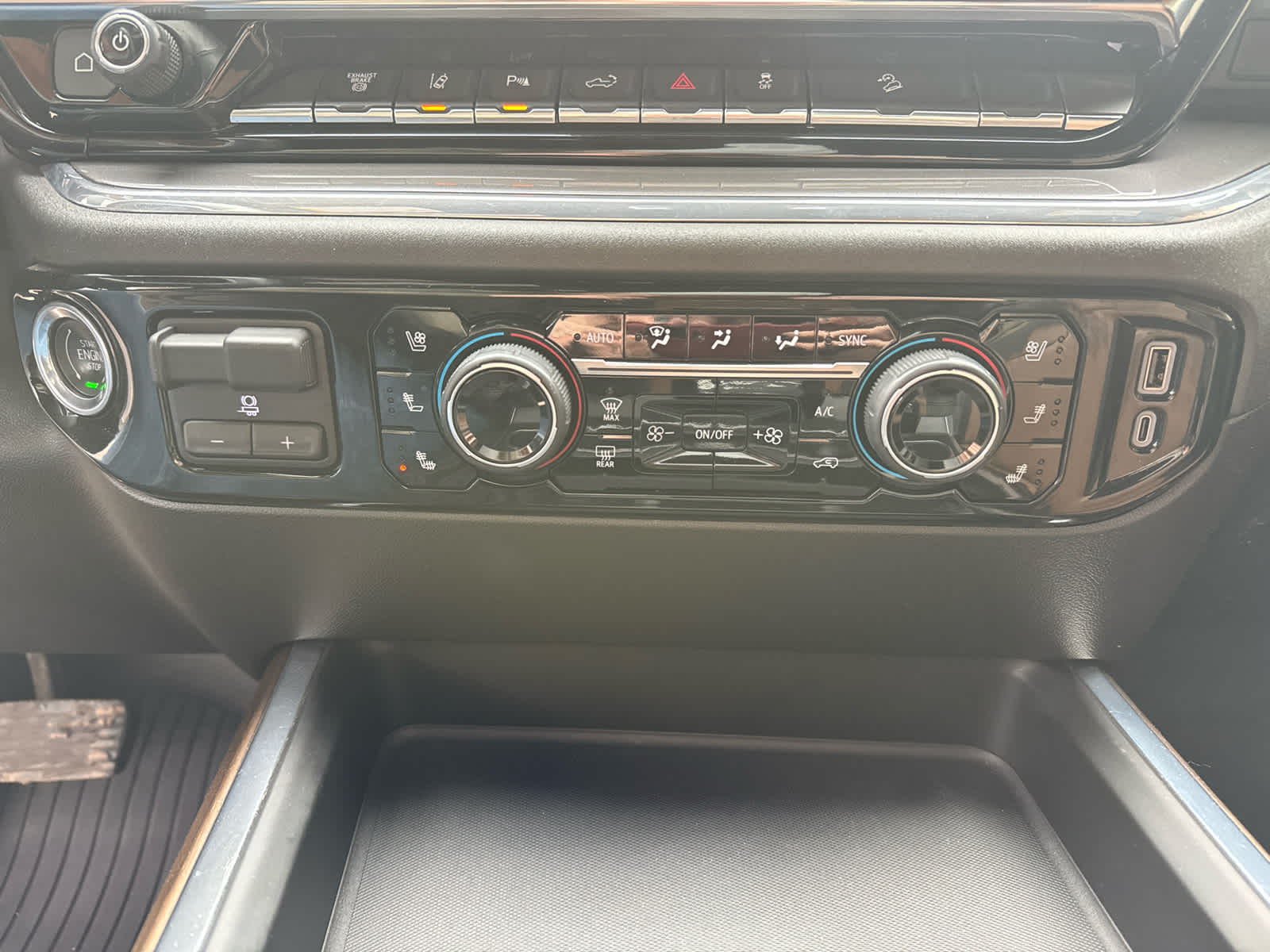 2024 Chevrolet Silverado 3500HD High Country