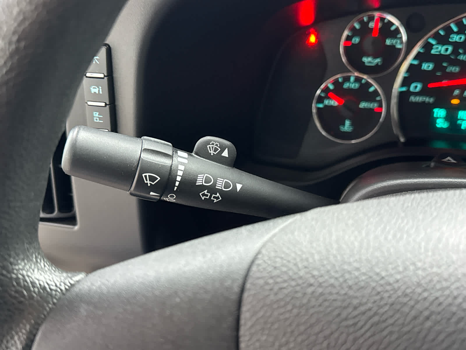 2024 Chevrolet Express RWD 2500 135"