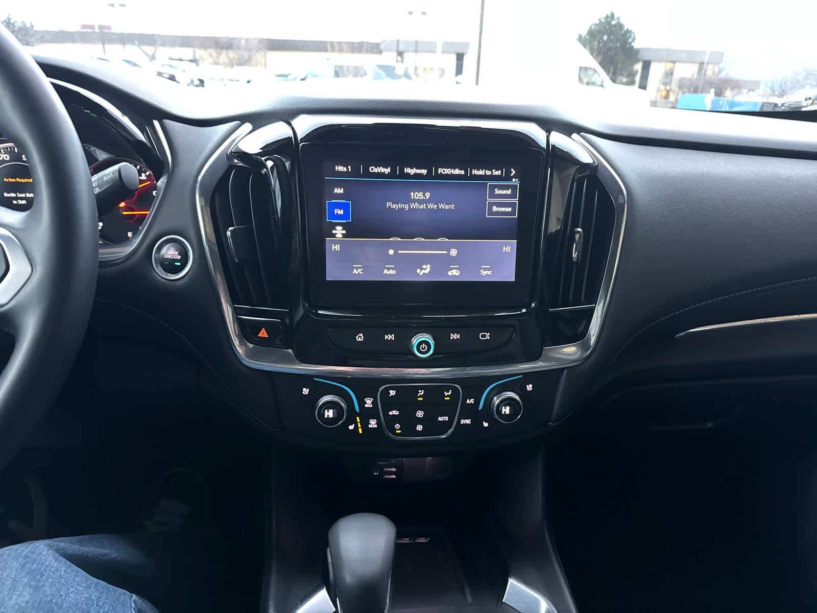 2023 Chevrolet Traverse Premier