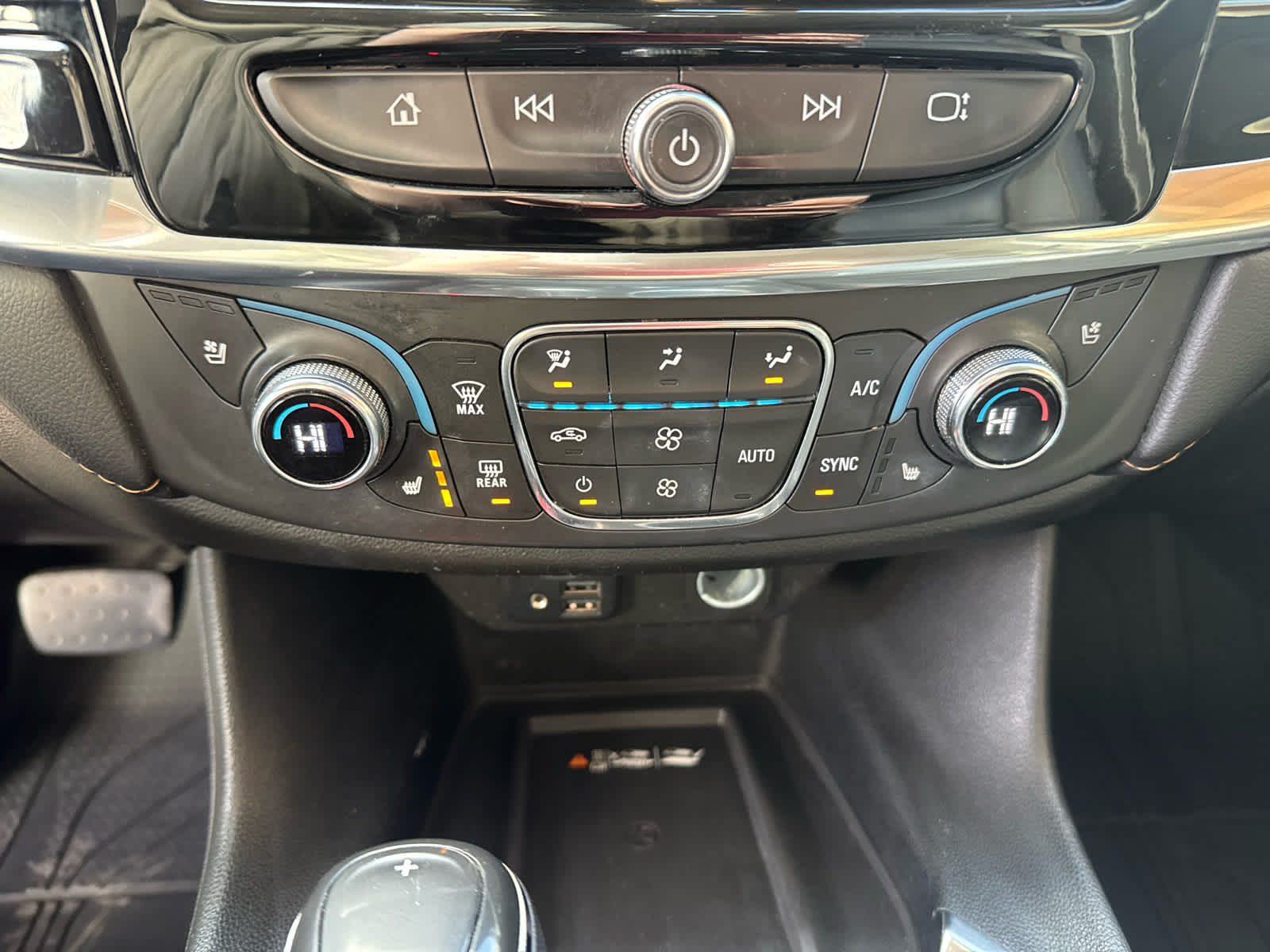 2020 Chevrolet Traverse Premier