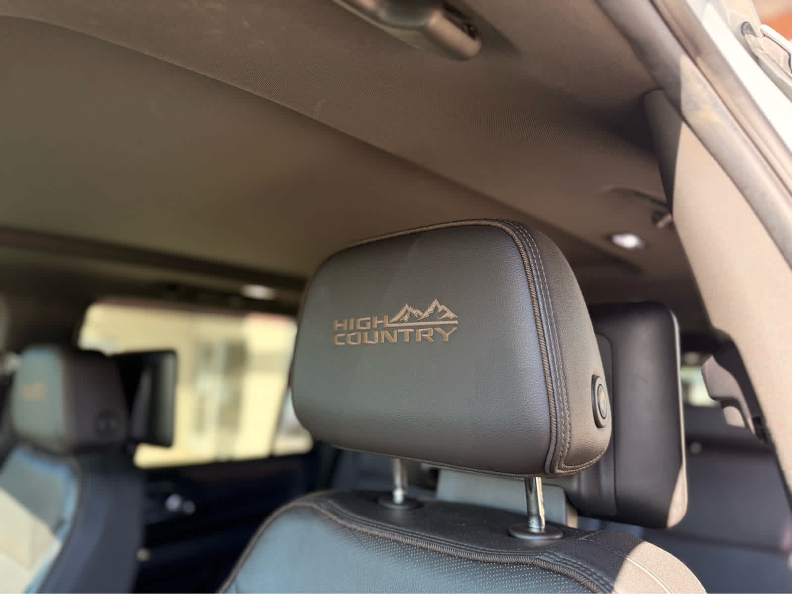 2021 Chevrolet Suburban High Country