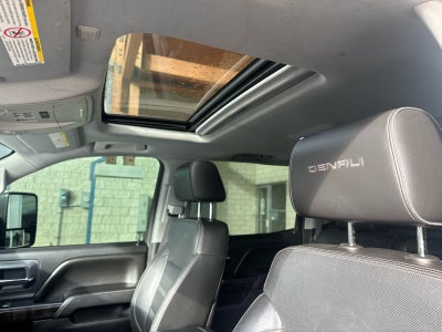 2015 GMC Sierra 2500HD Denali