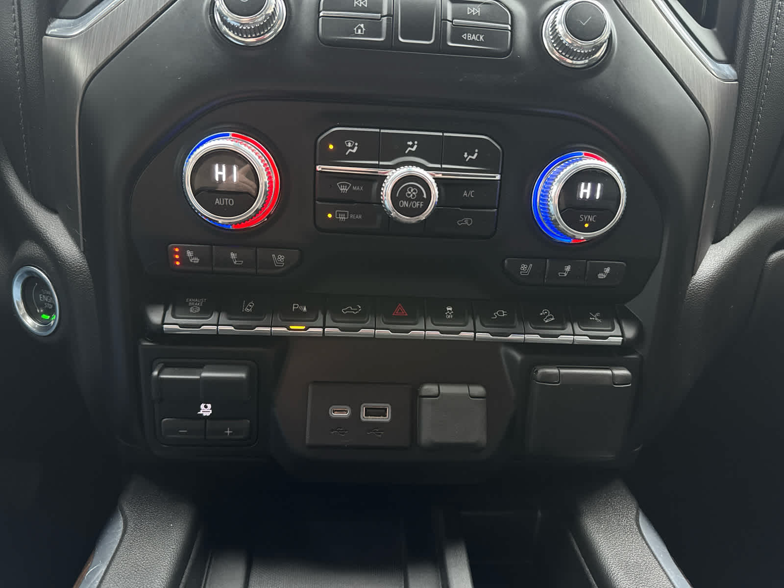 2023 GMC Sierra 2500HD Denali