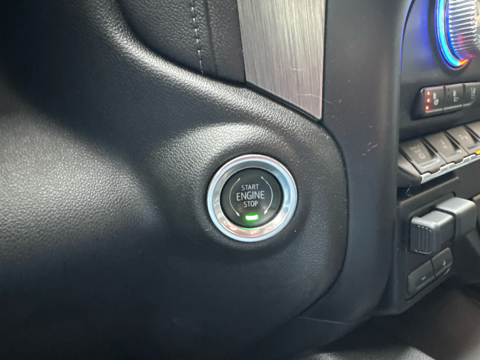 2023 GMC Sierra 2500HD Denali