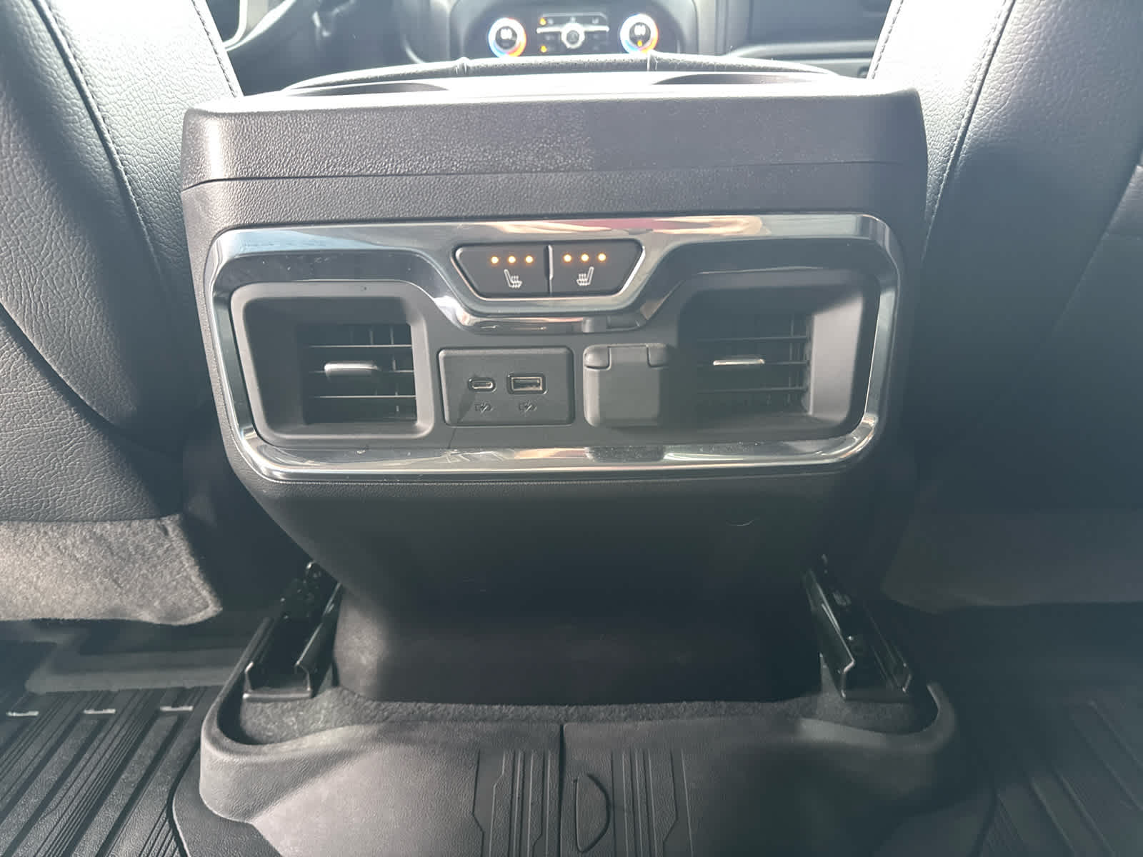 2023 GMC Sierra 2500HD Denali