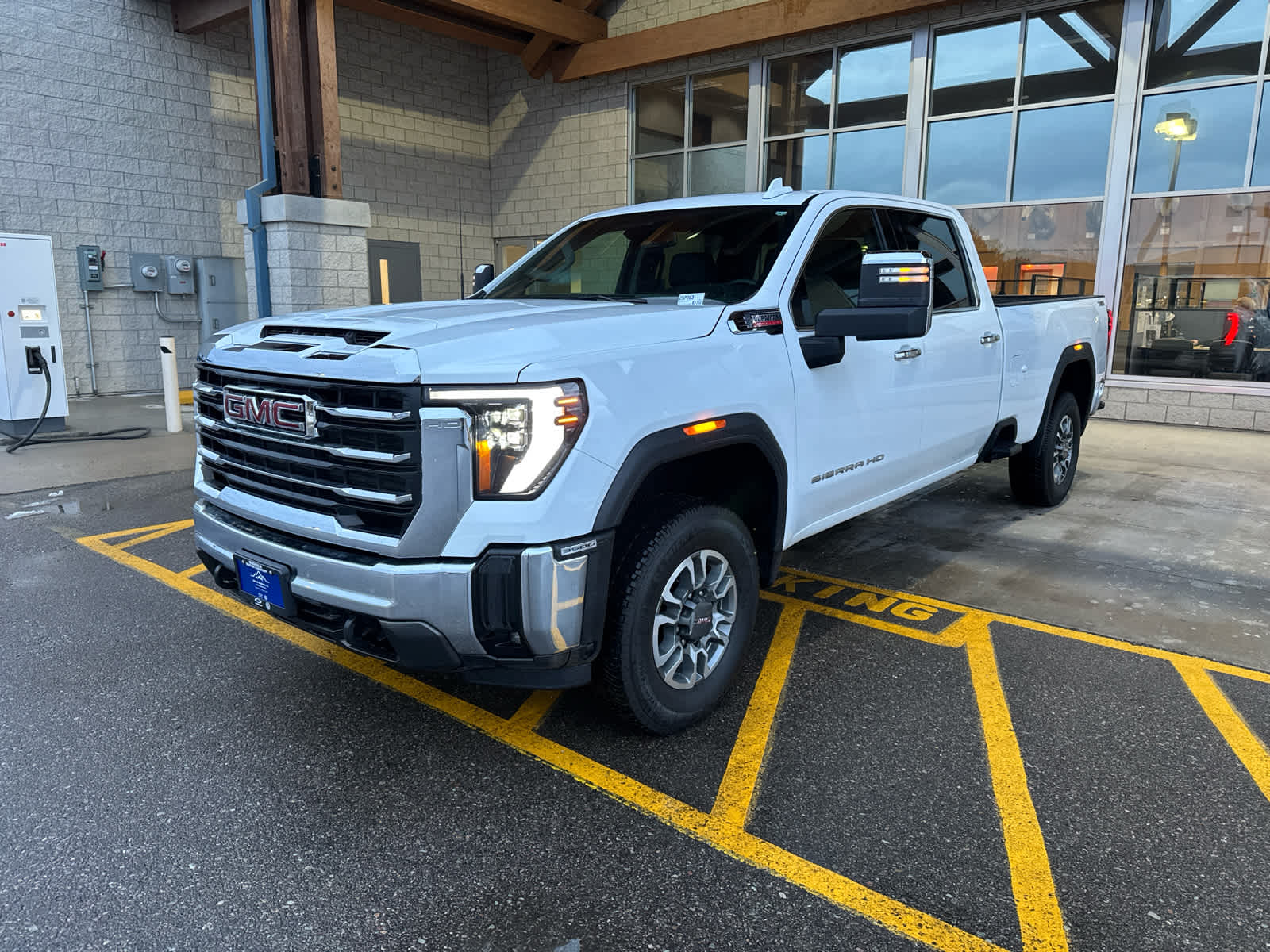 2025 GMC Sierra 3500HD SLT