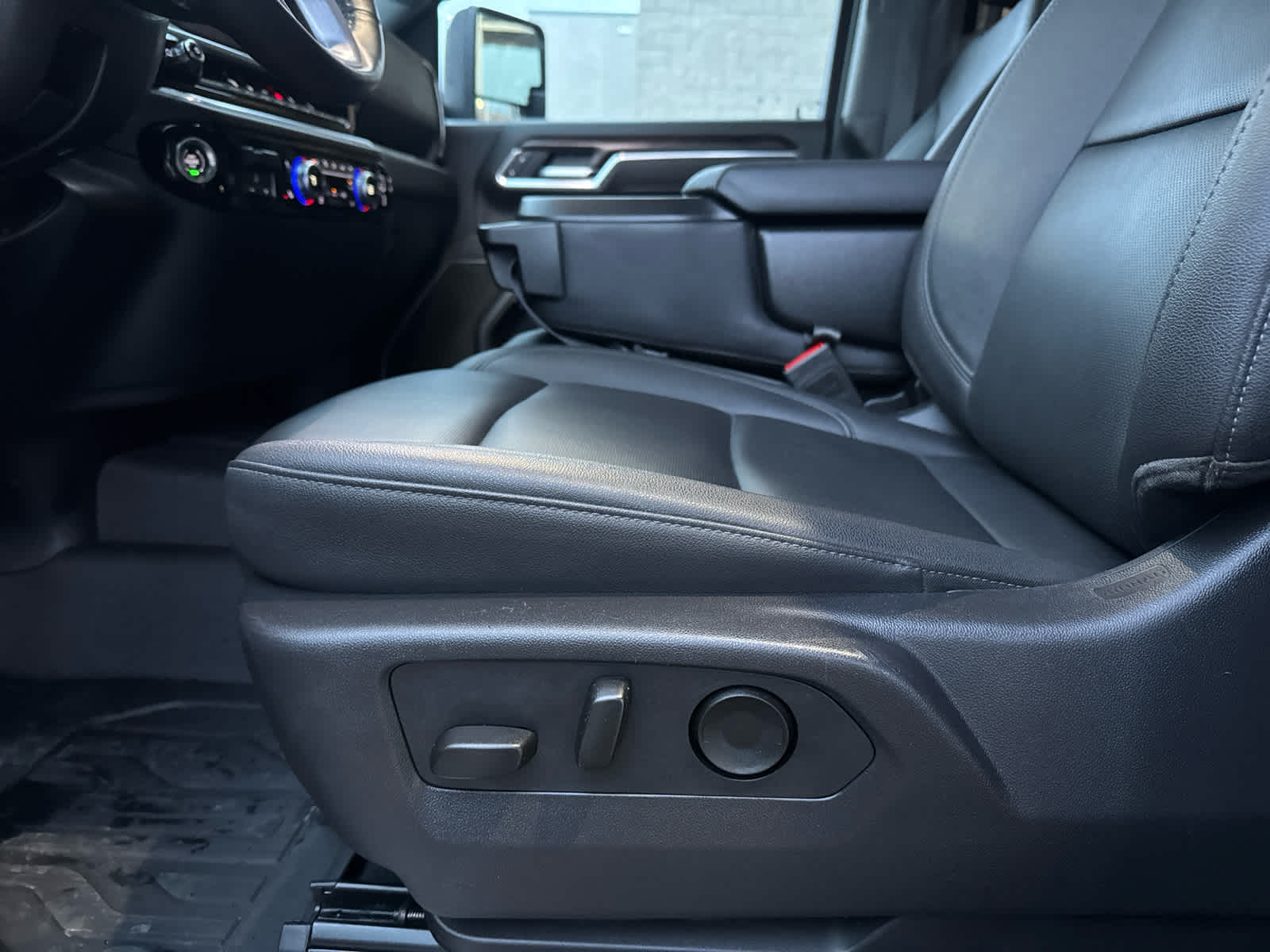 2025 GMC Sierra 3500HD SLT