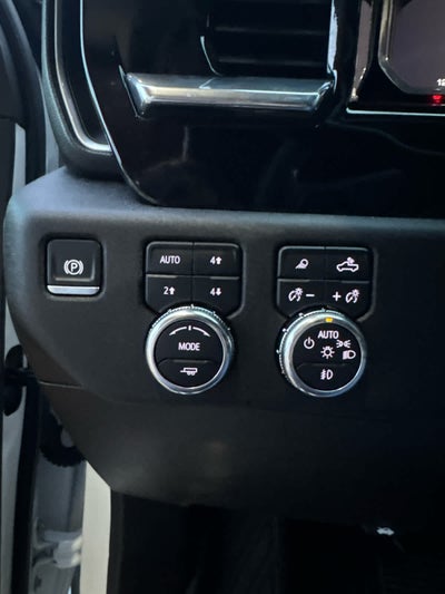 2025 GMC Sierra 3500HD SLT