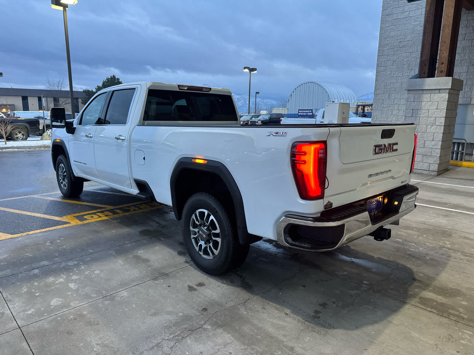 2025 GMC Sierra 3500HD SLT