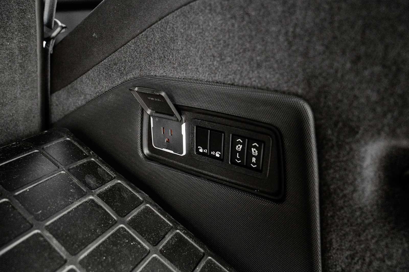 2021 Cadillac Escalade Premium Luxury Platinum