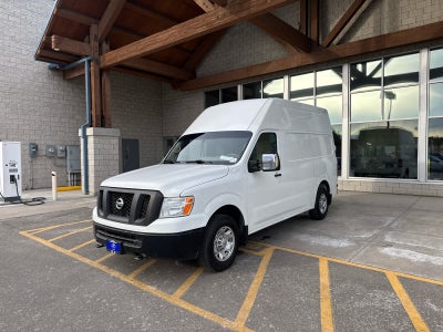 2016 Nissan NV SV
