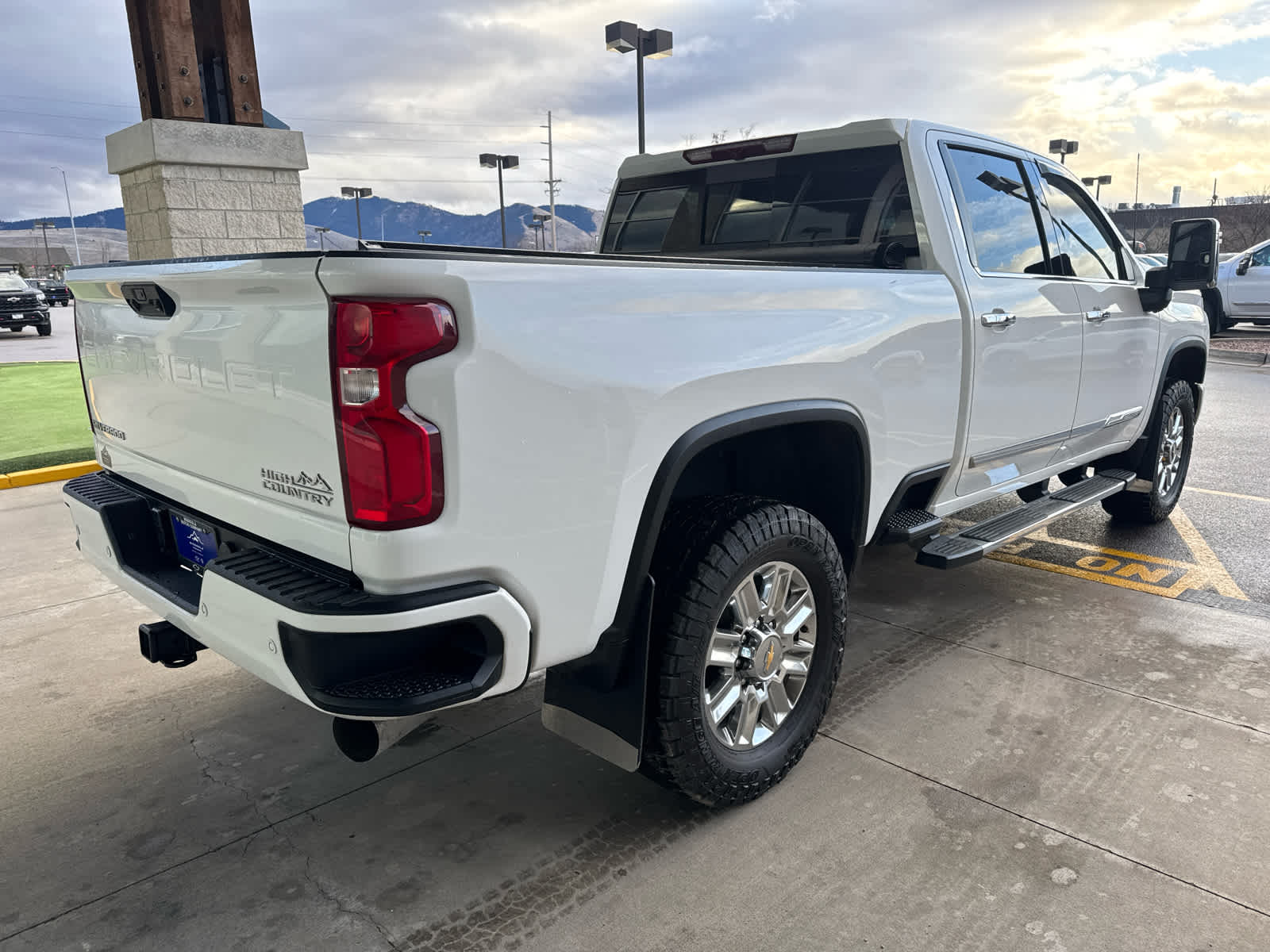 2024 Chevrolet Silverado 3500HD High Country