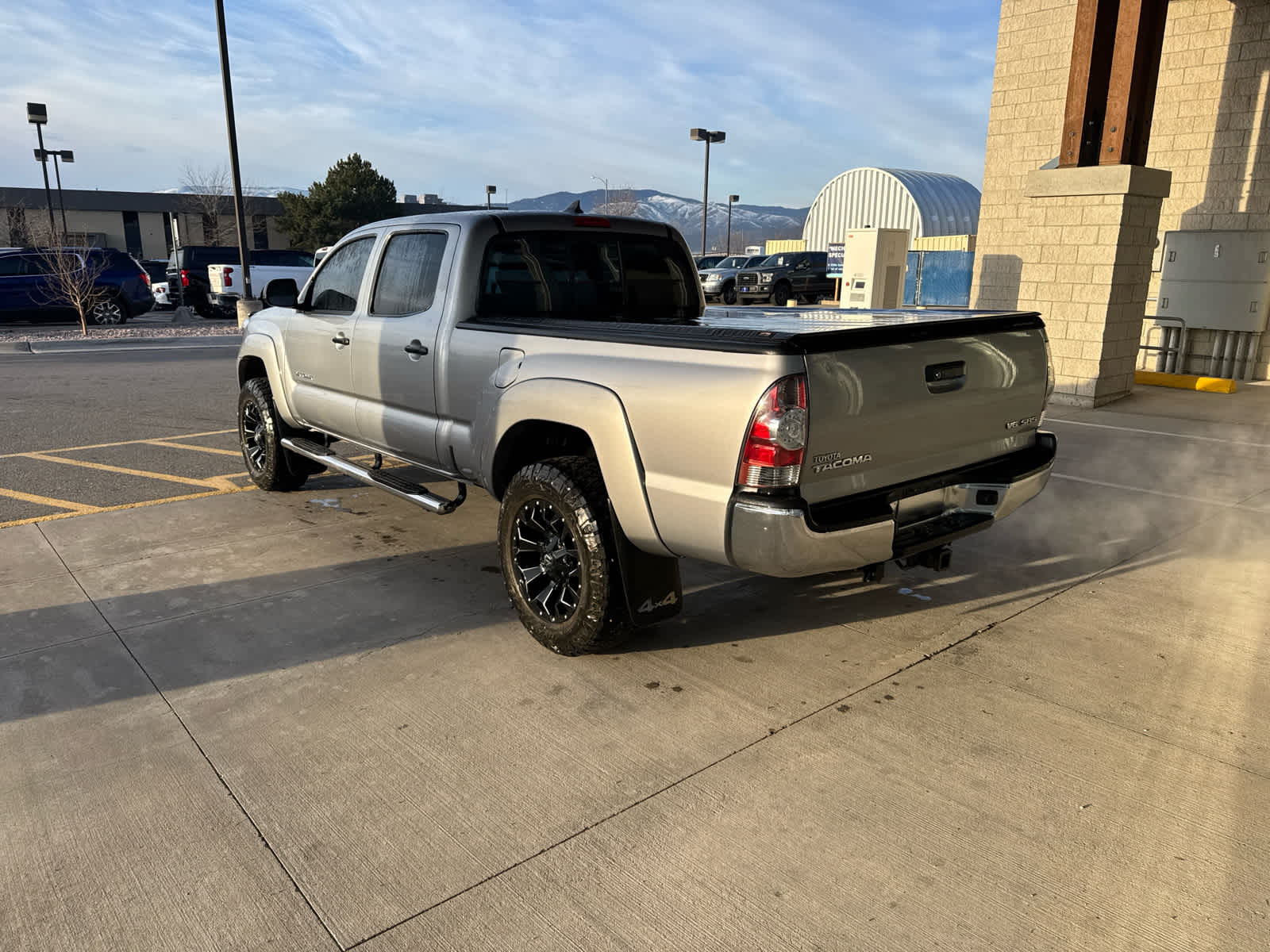 2015 Toyota Tacoma 4WD Double Cab LB V6 AT (Natl)