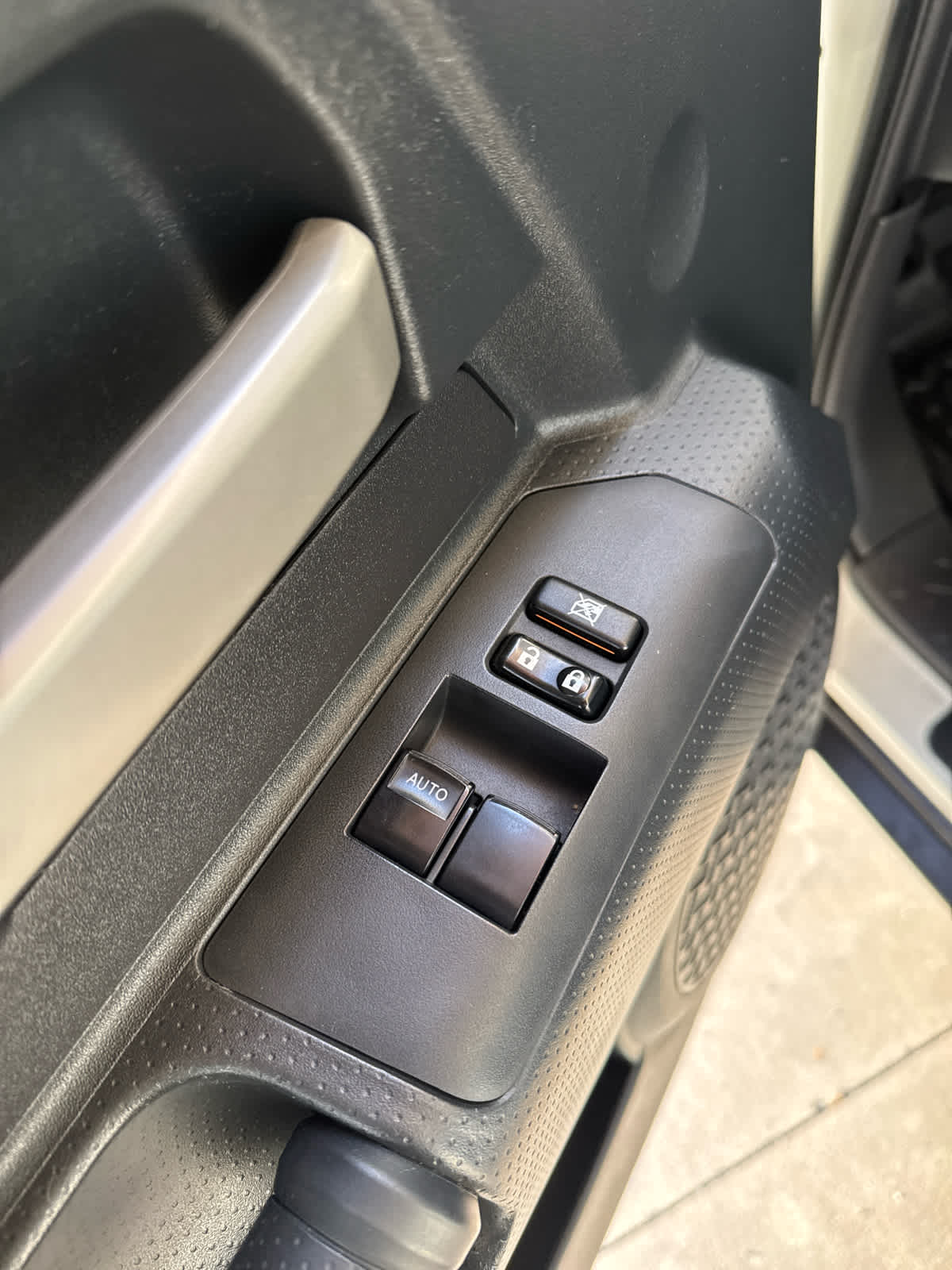 2014 Toyota FJ Cruiser 4WD 4dr Auto (Natl)