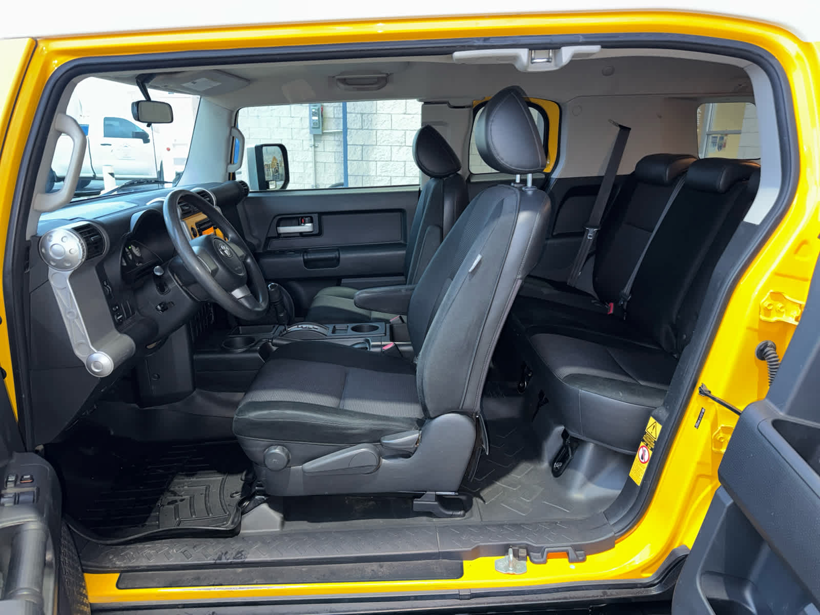 2008 Toyota FJ Cruiser RWD 4dr Auto (Natl)