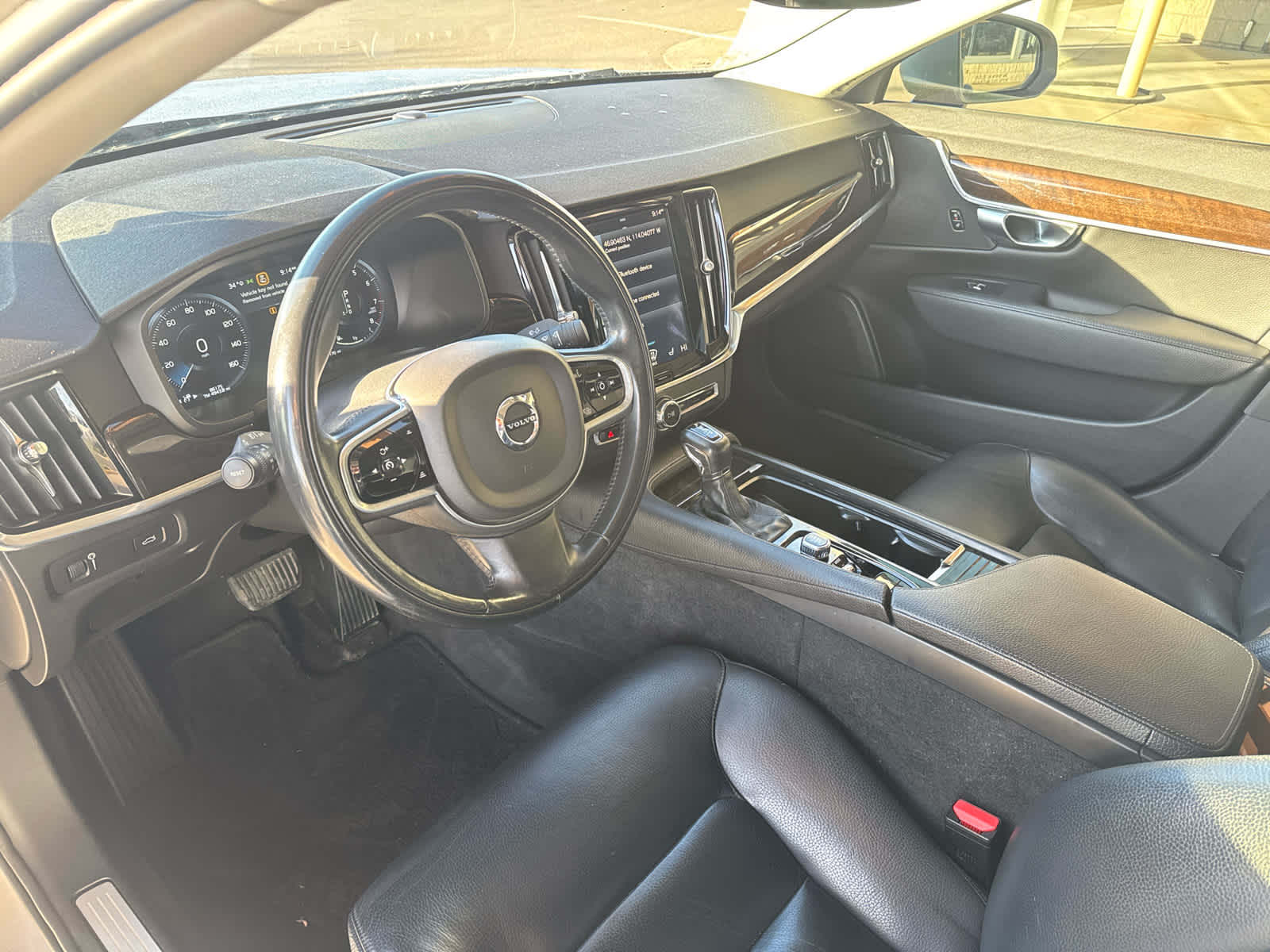 2018 Volvo S90 Momentum