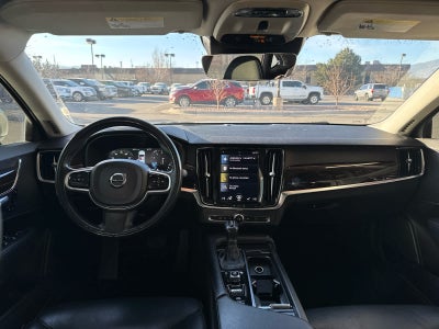 2018 Volvo S90 Momentum